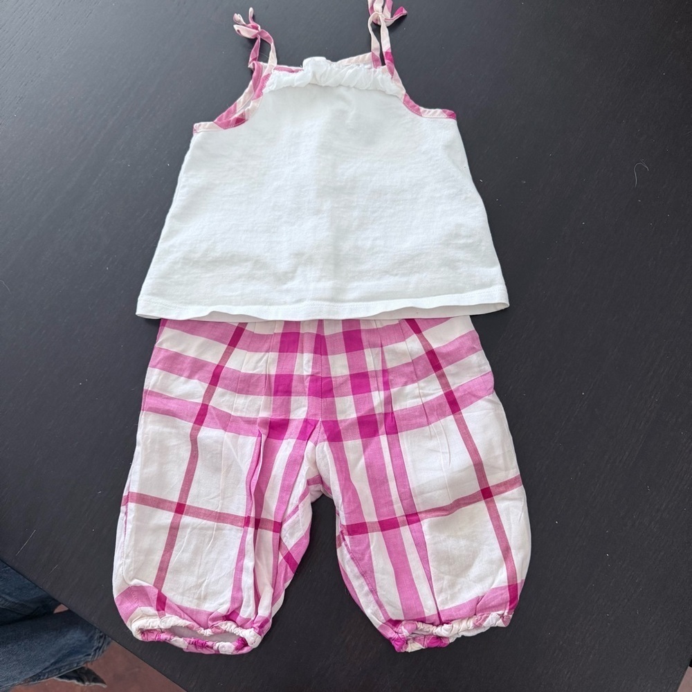 Burberry Baby kid set top straps adjustable + pants elastic pink‎ 6/9 months